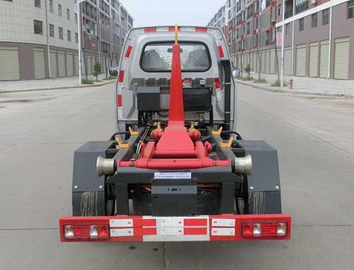 長(zhǎng)安國(guó)六車(chē)廂可卸式垃圾車(chē)